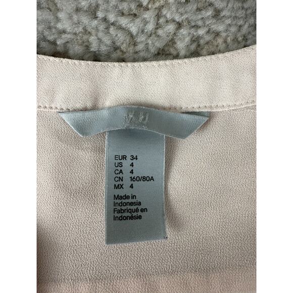 H&M Size 4 Fairy Semi Sheer Pleated Button Top Pink 3/4 Sleeve V Neck - Picture 6 of 7